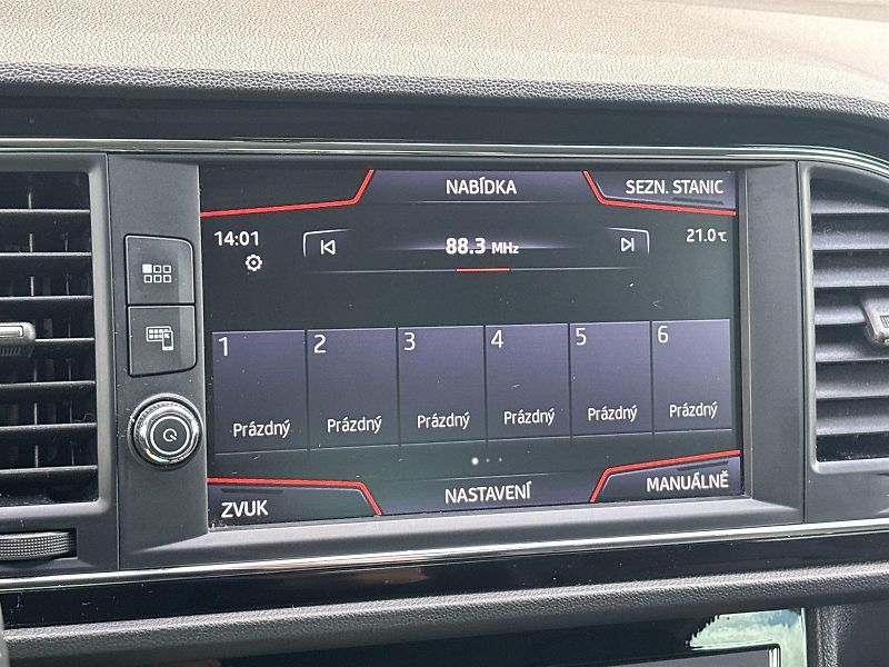 Seat Leon (2019) 1.5 TSI FR - fotka 12 z 27