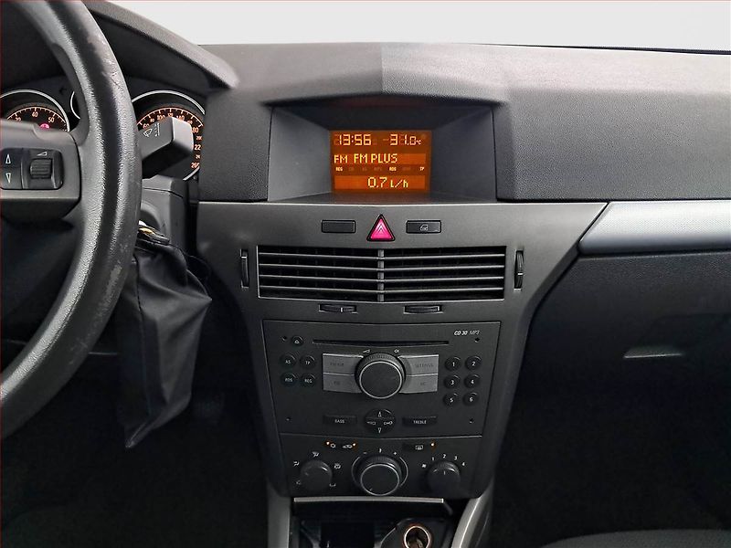 Opel Astra (2005) 1.6 16V, jezdí dobře - fotka 12 z 16