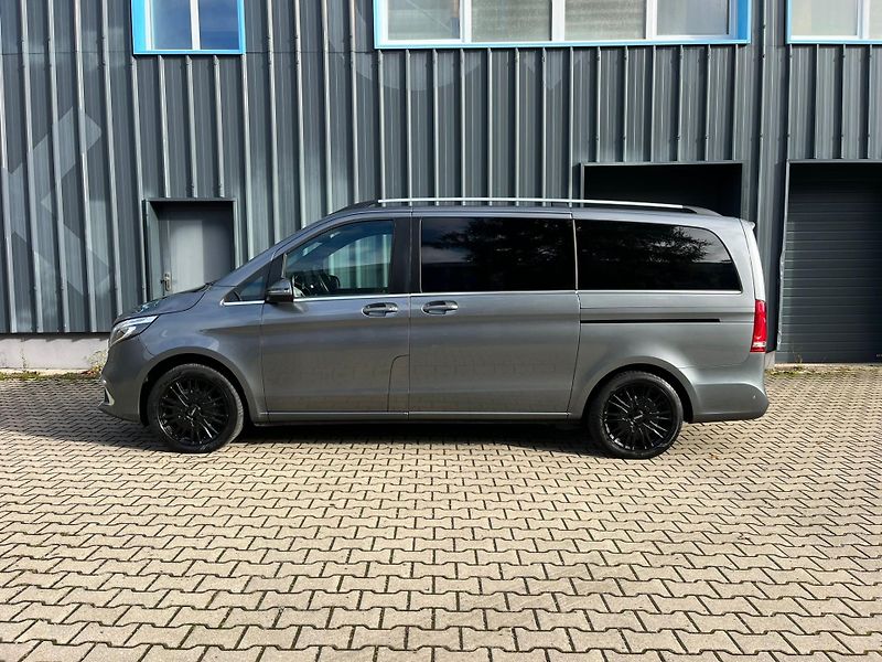 Mercedes-Benz Třídy V V300d Avantgarde 4MATIC / DPH  - fotka 2 z 29