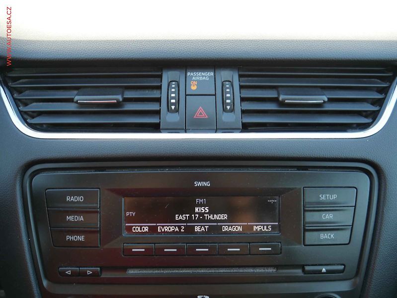 Škoda Octavia (2013) 1.6 TDi, ČR, Klima - fotka 13 z 16