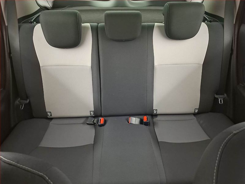 Toyota Yaris (2018) 1.5 Dual VVT-i, Serv.kniha - fotka 10 z 16