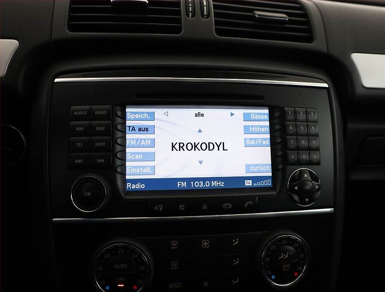 Mercedes-Benz Třídy R (2007) R 320 CDI 4MATIC, 4X4 - fotka 11 z 16