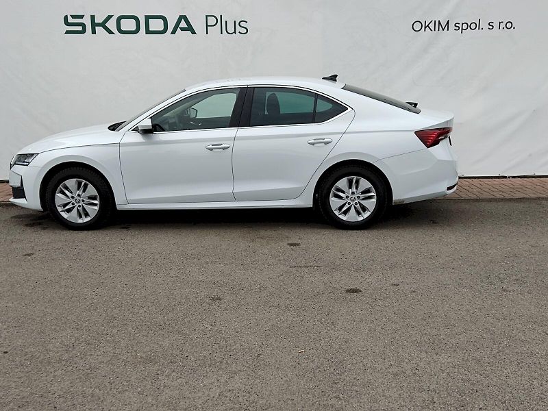 Škoda Octavia (2024) Top Selection 1,5 Tsi 110 kw D - fotka 3 z 37