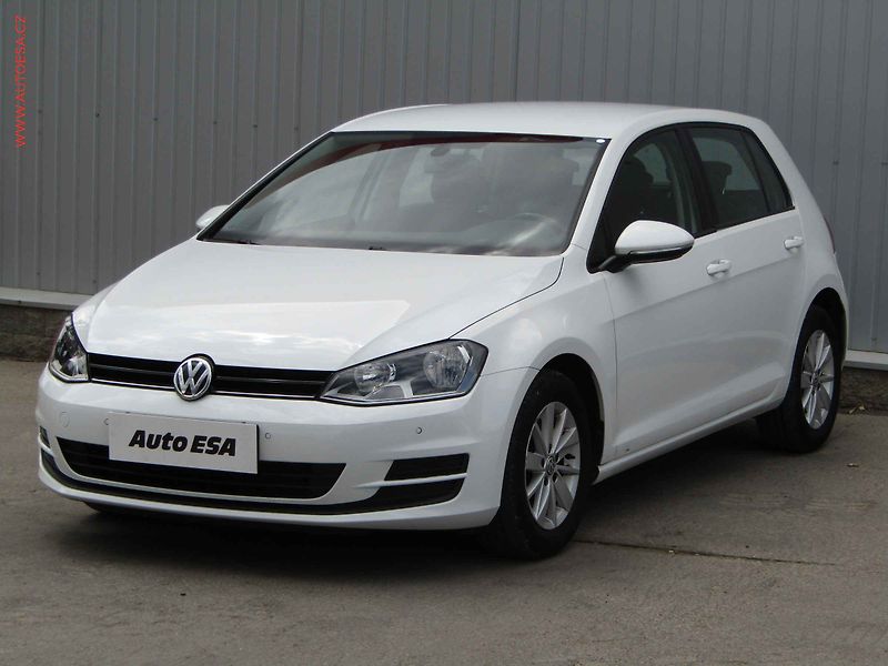 Volkswagen Golf (2013) 1.2 TSI, 2.maj,ČR, DSG - fotka 3 z 20