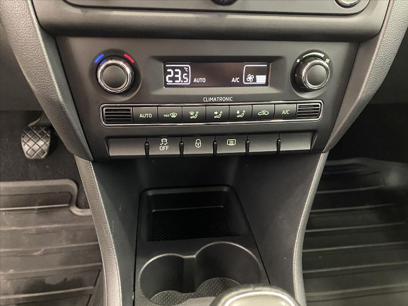 Škoda Rapid 1,2 TSI 77 kW Ambition - fotka 18 z 25