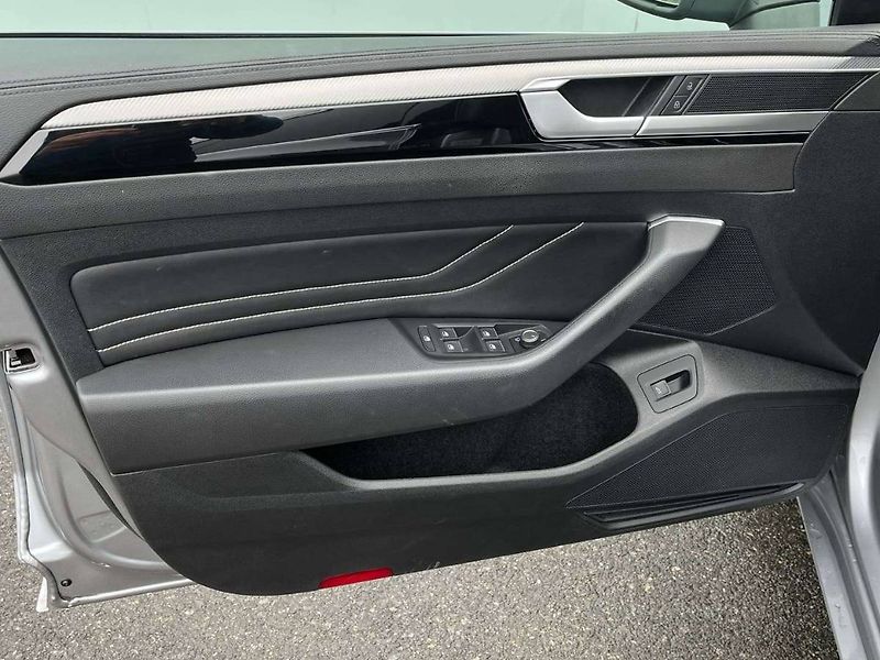 Volkswagen Arteon (2023) R-Line 2,0 TDI - fotka 15 z 20