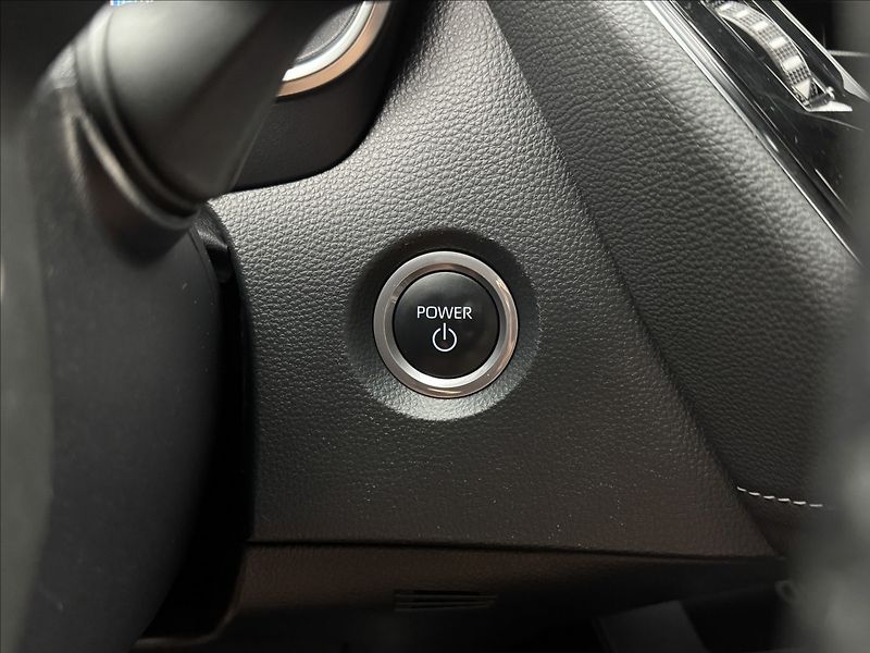 Toyota Corolla 1,8 HYBRID STYLE ACC 1.MAJ ČR - fotka 17 z 42