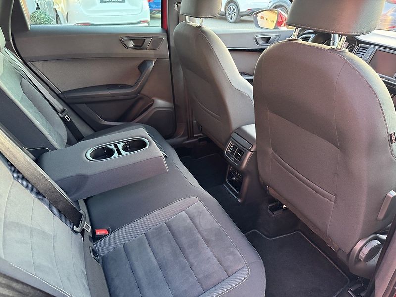 Seat Ateca (2019) 1.5TSi Full LED Navi Kamera - fotka 20 z 48