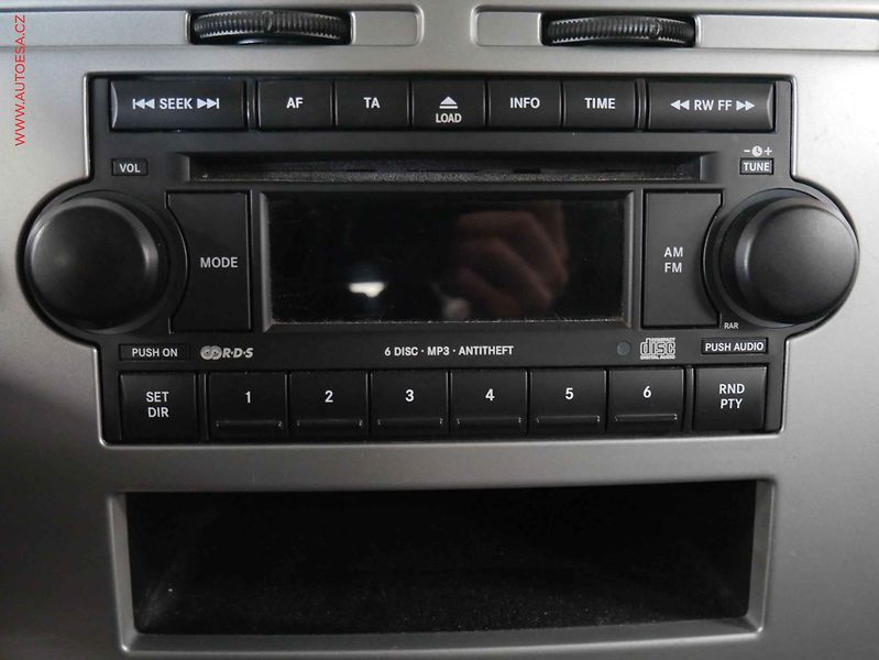 Jeep Compass (2007) 2.4i 4x4, AC, TZ - fotka 12 z 16