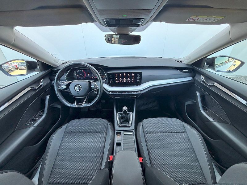 Škoda Octavia (2022) 2.0 TDI 85kW Ambition Plus Nez - fotka 9 z 35