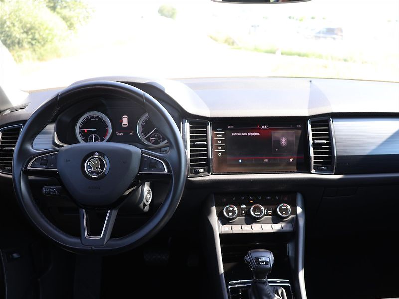 Škoda Kodiaq 2,0 TDI 140kW DSG 4x4 Soleil - fotka 16 z 23