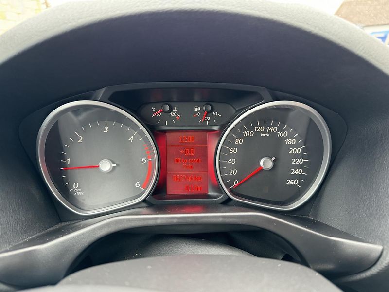 Ford Mondeo 1.6 TDCi 85 kW - fotka 10 z 16