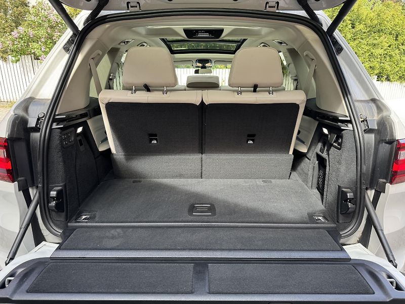 BMW X7 40xD-R22-SKY-LCD-NOČNÍ V-ČR - fotka 38 z 44