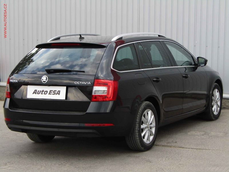 Škoda Octavia (2017) 1.6TDi, Style, DSG - fotka 4 z 25