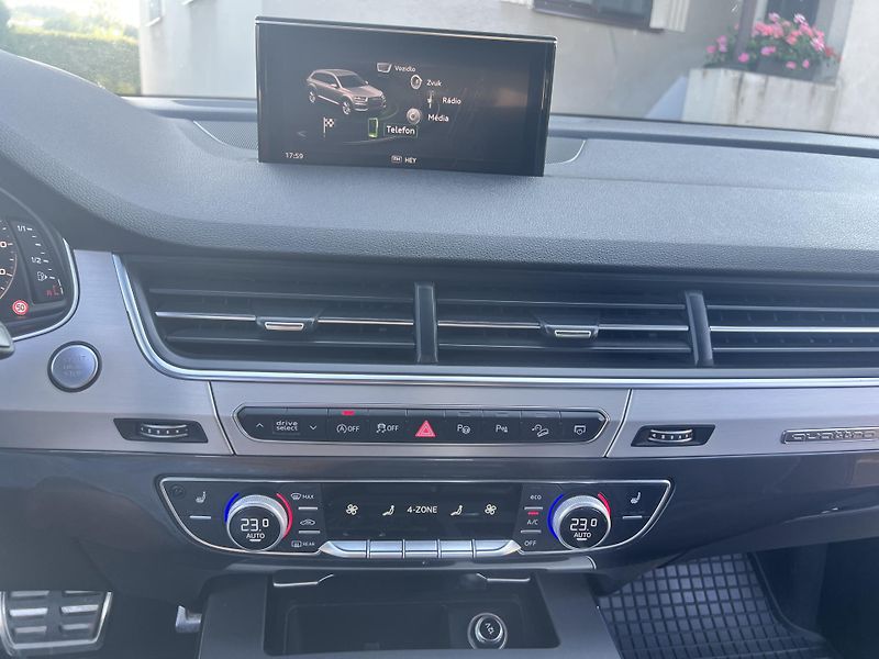 Audi Q7 3.0TDI 200KW,S-LINE,VZDUCH,TZ - fotka 44 z 52