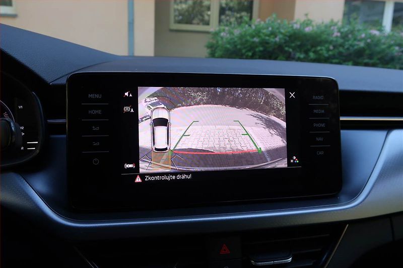 Škoda Kamiq (2020) Style 1.0 TSI, Automat - fotka 17 z 20