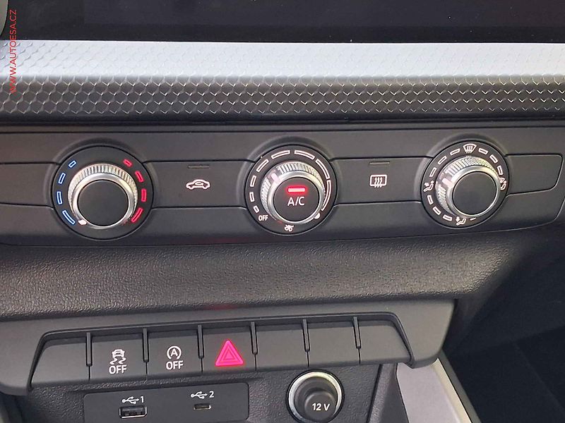 Audi A1 (2020) 1.0 TFSi, AT, LED - fotka 15 z 18