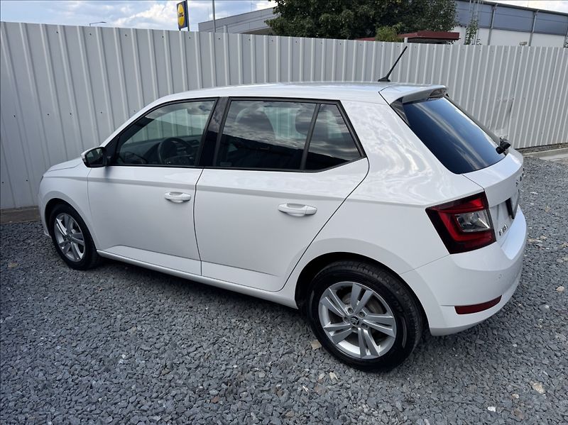 Škoda Fabia 1,0 TSI STYLE DPH 1maj původČR - fotka 10 z 50