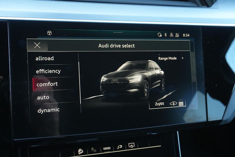 Audi e-tron S 370 kW Quattro, SoH 95,6%  - fotka 25 z 39