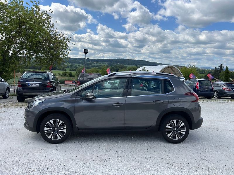 Peugeot 2008 1.2 i - fotka 4 z 15
