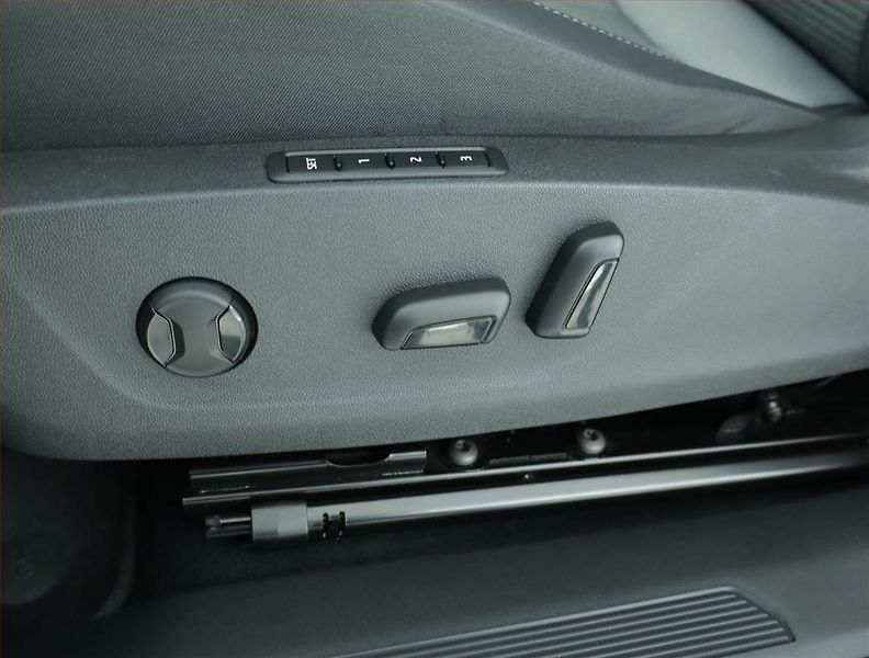 Škoda Enyaq (2021) iV 80 (82 kWh), SoH 93% - fotka 16 z 19