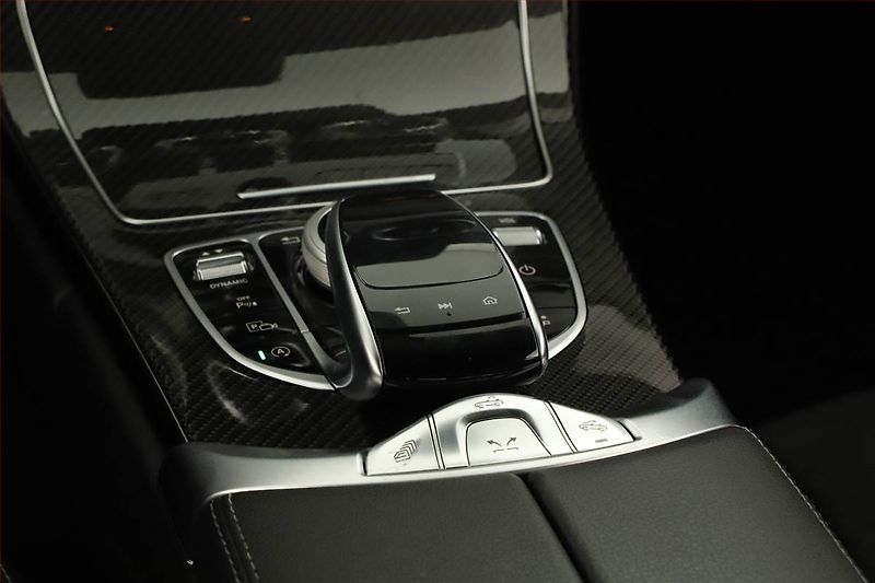Mercedes-Benz Třídy C (2021) C 300 - fotka 17 z 23