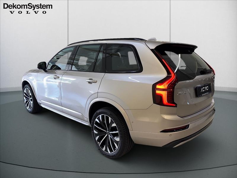 Volvo XC90 (2025) 2,0 B5 AWD Dark Plus 2233  Plu - fotka 4 z 15