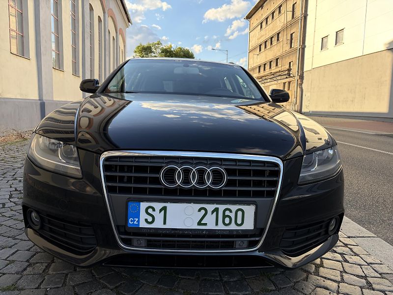 Audi A4 2,0 TDI, manual, nehavarovane - fotka 24 z 26