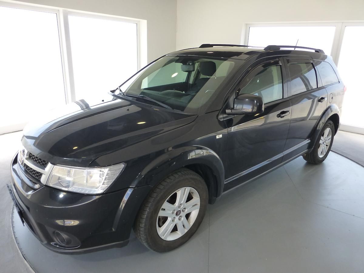 Fiat Freemont 2,0JTD*ALU*PARK.S**NAVI**7MÍST