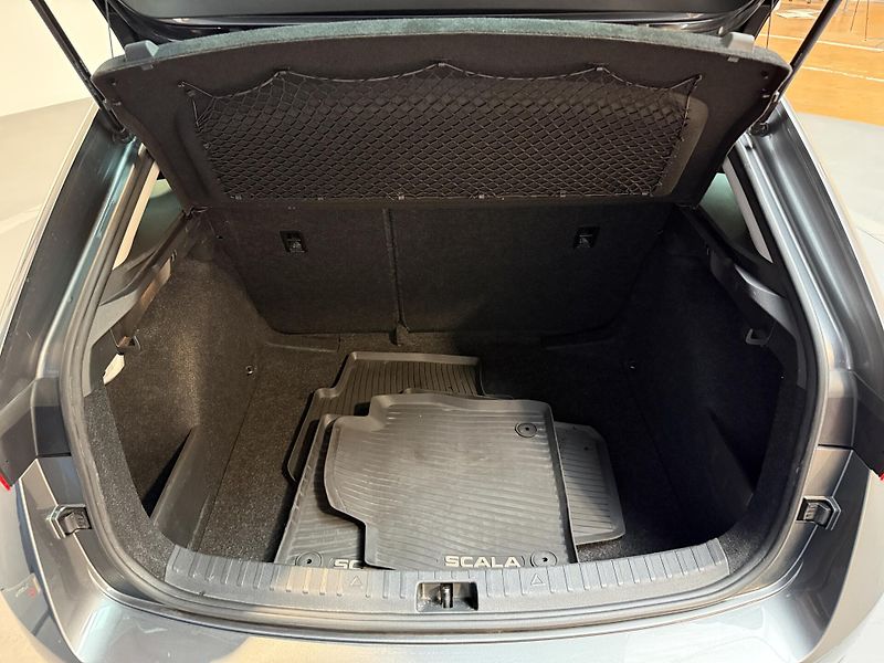 Škoda Scala 1.5 TSI 110kW Style - fotka 12 z 13