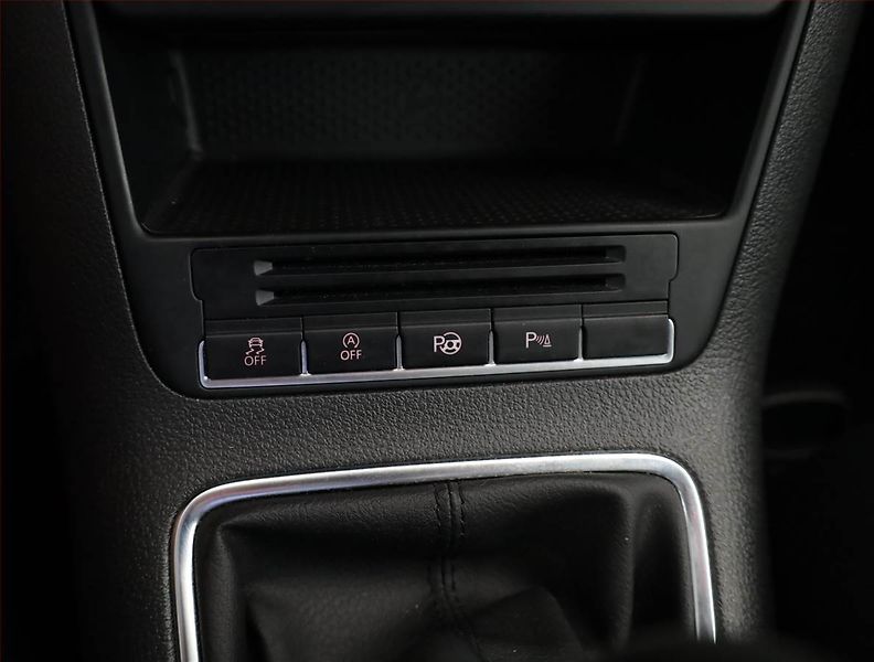 Volkswagen Tiguan (2012) 1.4 TSI, Serv.kniha - fotka 12 z 17