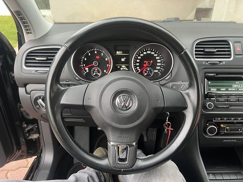 Volkswagen Golf 1.2TSI 77KW,ALU,DIGIKLIMA,ESP - fotka 34 z 41
