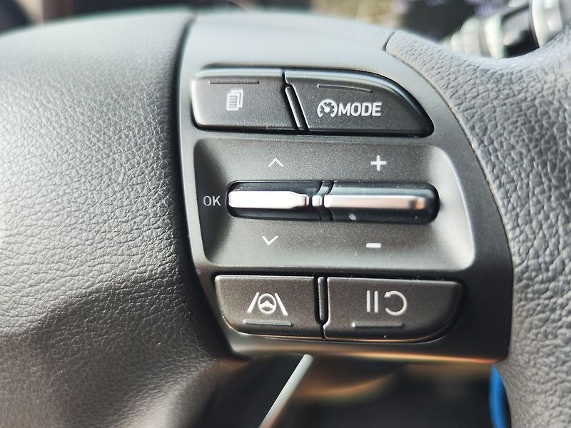 Hyundai i30 1.5i/81kW Start Plus - fotka 19 z 24