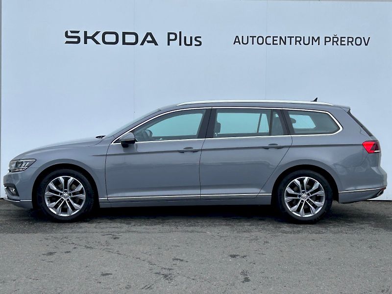 Volkswagen Passat (2022) 2.0 TSI 140kW DSG Elegance - fotka 3 z 35