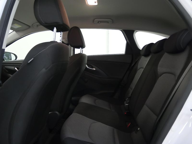 Hyundai i30 - fotka 24 z 26