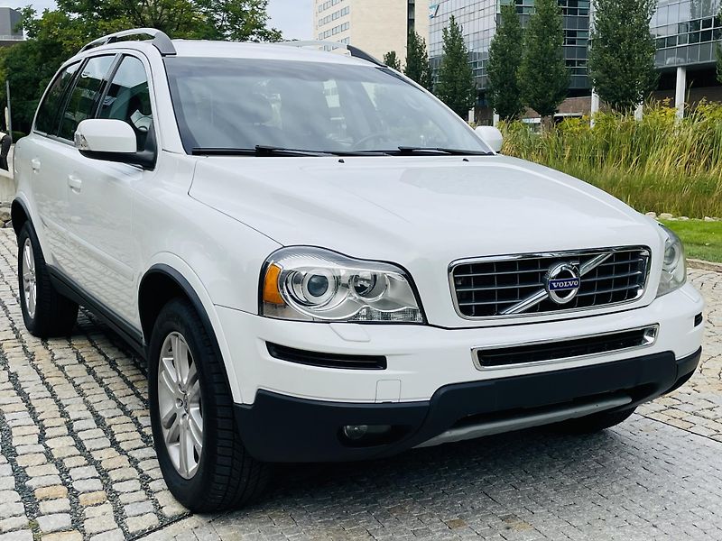 Volvo XC90 2.4D5 4x4 AUT VÝHŘEV SENZORY - fotka 8 z 40