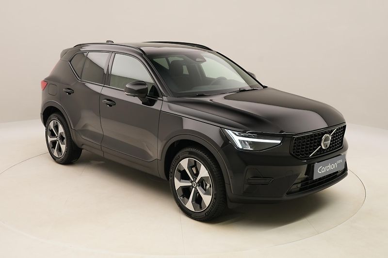 Volvo XC40 (2026) B3 AUT DARK ULTRA  - fotka 16 z 60
