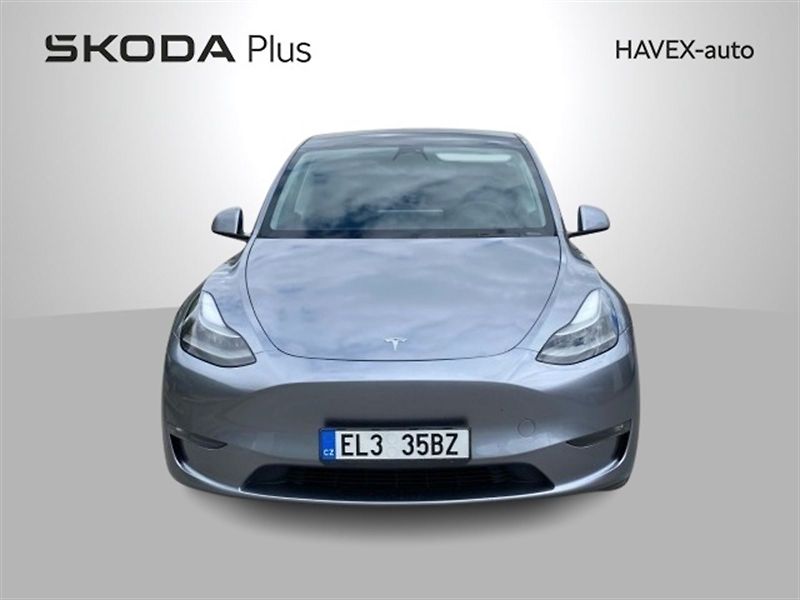 Tesla Model Y (2024) BEV AWD AT Long Range - fotka 3 z 5