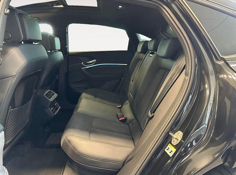 Audi Q8 e-tron 55 Sportback Q 360 Matrix Pano - fotka 13 z 24