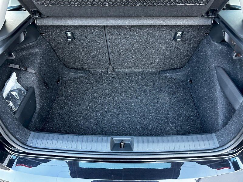 Škoda Kamiq (2025) 1.0 TSI 85kW MP6 Selection - fotka 29 z 33