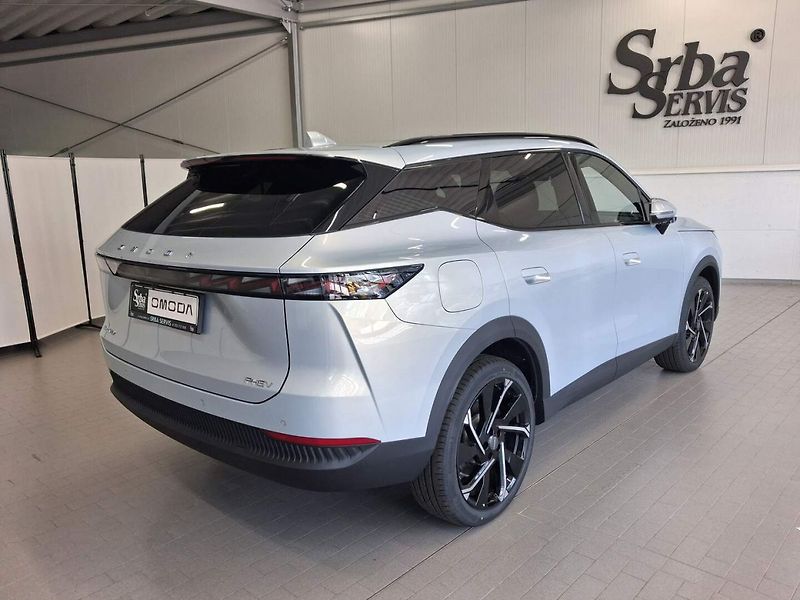 Omoda 7 (2026) 7 PHEV Luxury - fotka 4 z 28