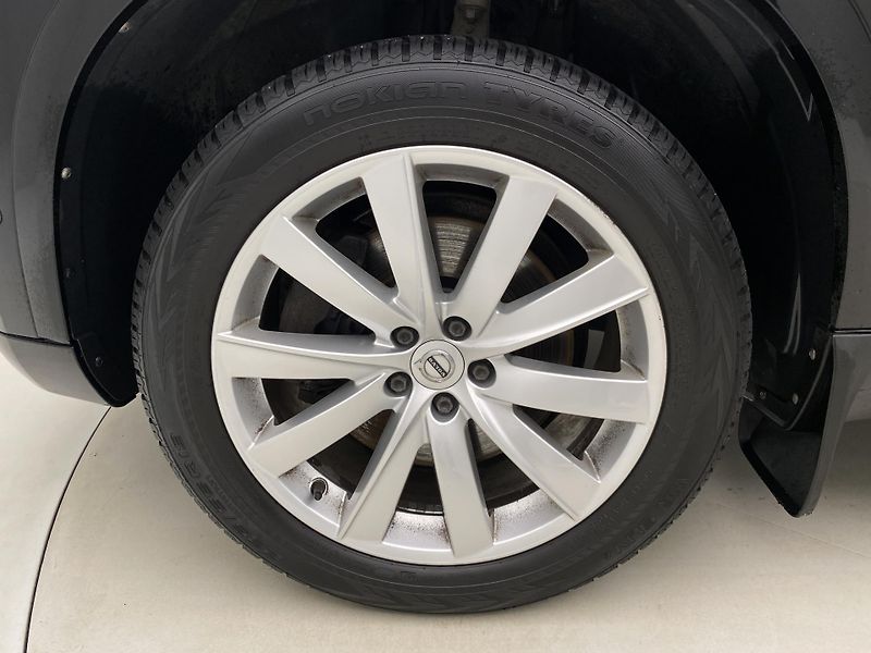 Volvo XC90 D5 AWD MOMENTUM AUT REZERVACE - fotka 36 z 46