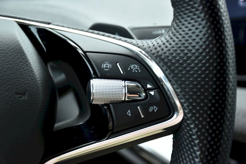 Škoda Enyaq (2021) 60 132kW - fotka 30 z 34