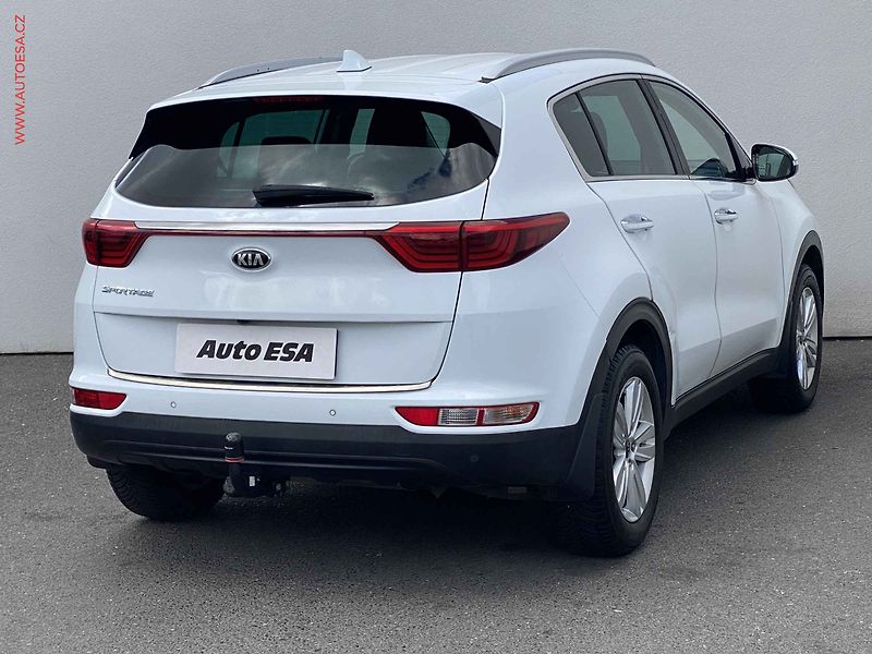 Kia Sportage (2017) 1.6 GDi, ČR, Active, navi - fotka 4 z 18