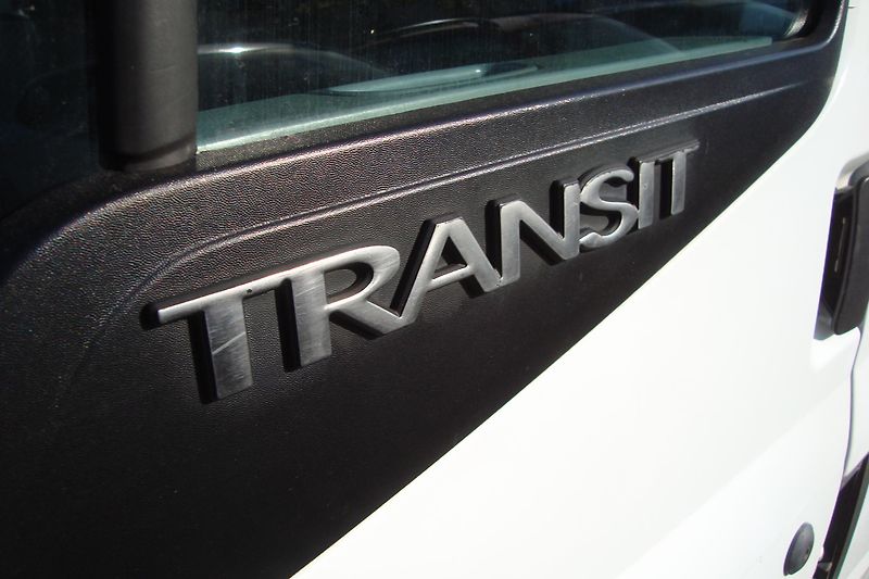 Ford Transit (2010) 300L, 2.2 TDCi - fotka 17 z 51