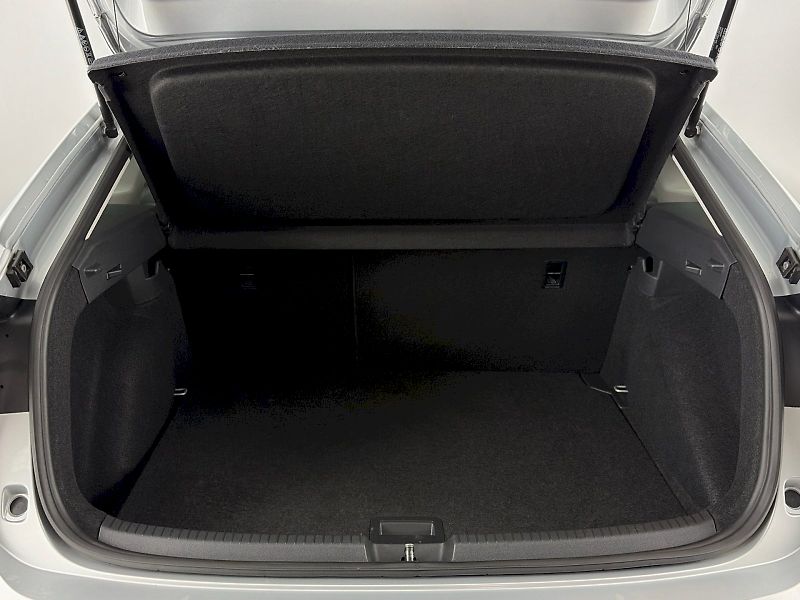 Volkswagen Taigo (2022) Life 1.0 TSI 81kW DSG - fotka 25 z 27