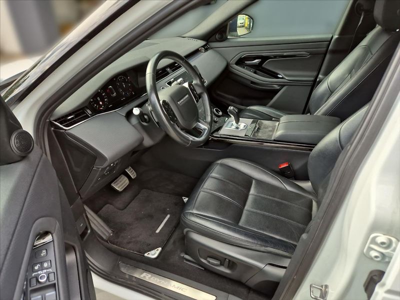 Land Rover Range Rover Evoque 2,0 P200 S AWD - fotka 7 z 17