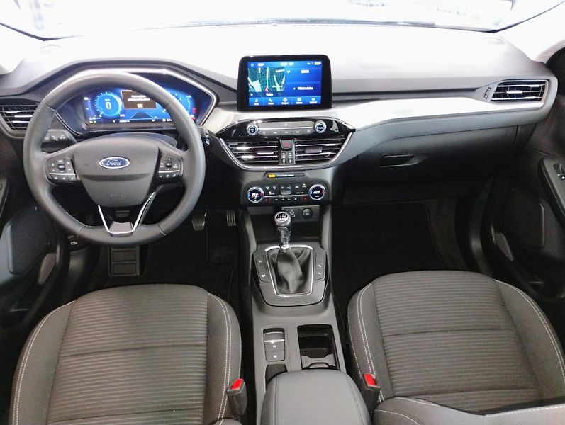 Ford Kuga 1.5T EcoBoost, Titanium  - fotka 20 z 26
