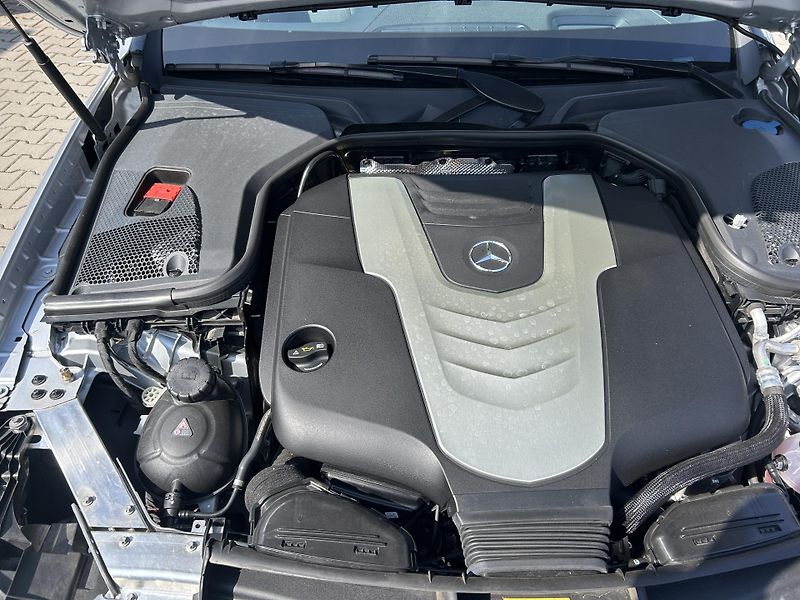 Mercedes-Benz Třídy E E 350d 190kW nové v ČR 58639km - fotka 58 z 61