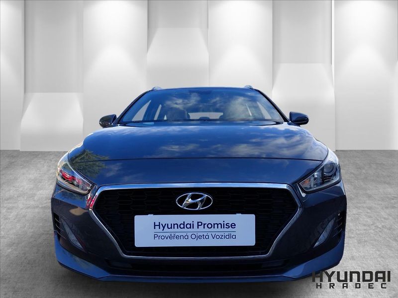 Hyundai i30 1,4   1.4CVVT Start Plus - fotka 2 z 22